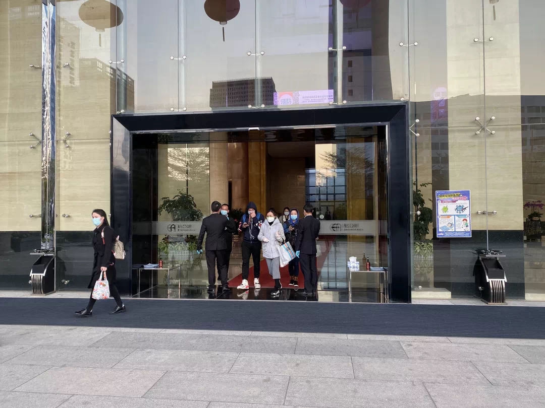 jinnianhui今年会上下齐心战“疫”情，党旗飘扬在一线